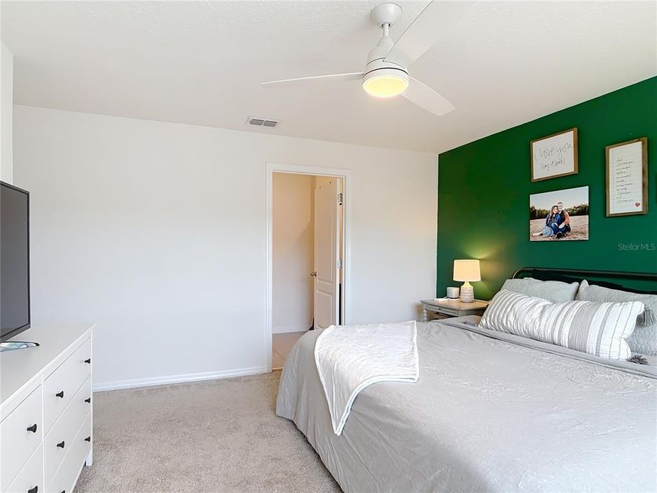 На продажу: $321,000 (3 спален, 2 ванн, 1614 Квадратных фут)