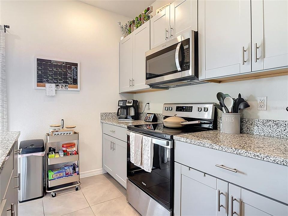 На продажу: $321,000 (3 спален, 2 ванн, 1614 Квадратных фут)