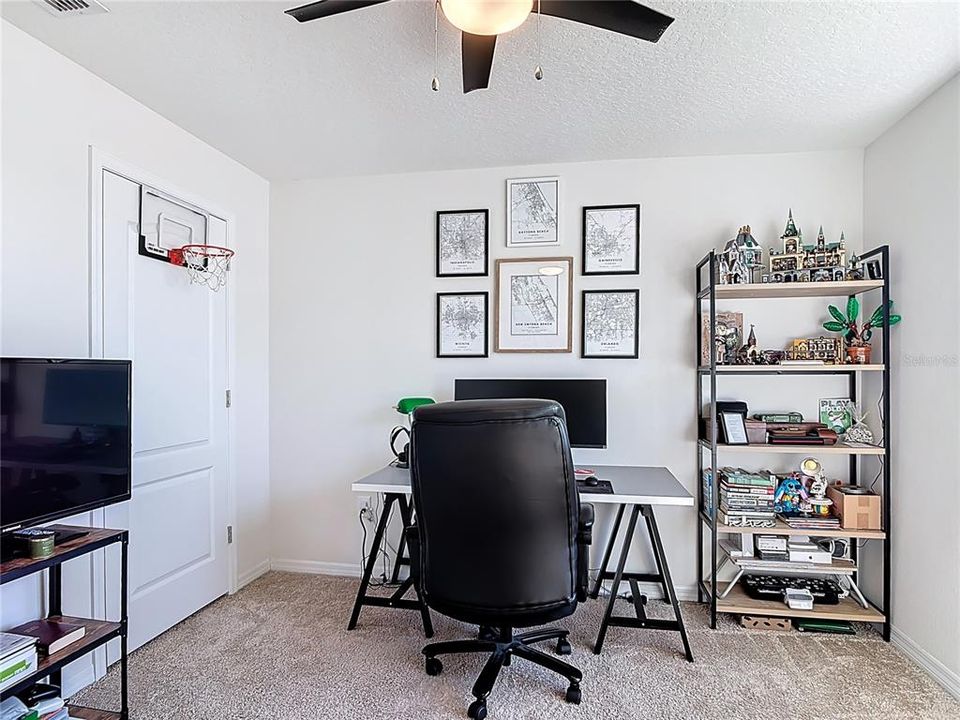 На продажу: $321,000 (3 спален, 2 ванн, 1614 Квадратных фут)