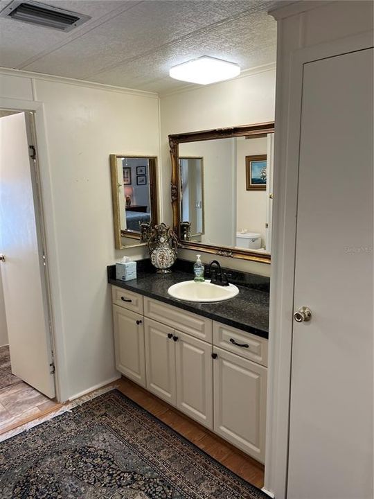 For Sale: $195,000 (2 beds, 2 baths, 1152 Square Feet)