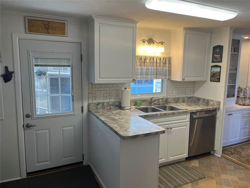 For Sale: $195,000 (2 beds, 2 baths, 1152 Square Feet)