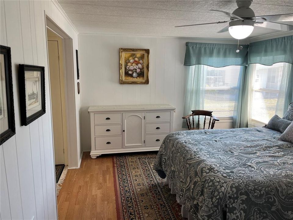 For Sale: $195,000 (2 beds, 2 baths, 1152 Square Feet)