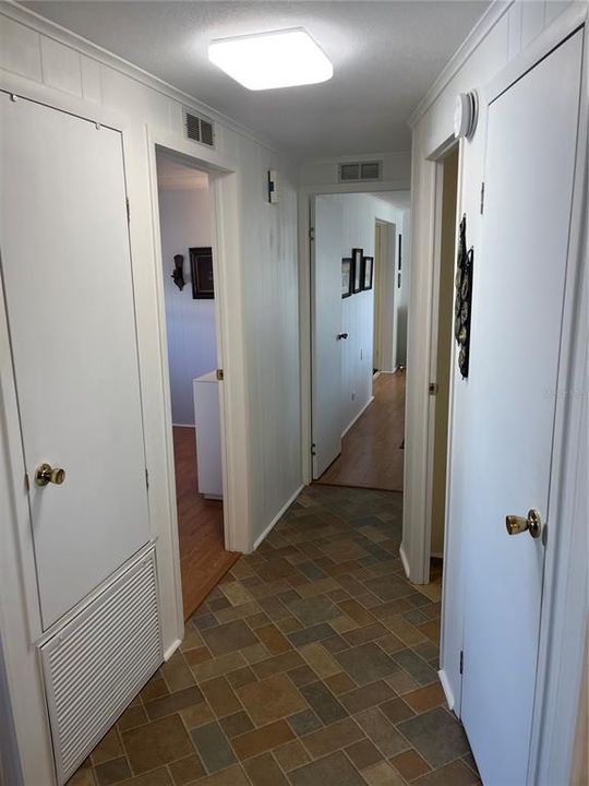 For Sale: $195,000 (2 beds, 2 baths, 1152 Square Feet)