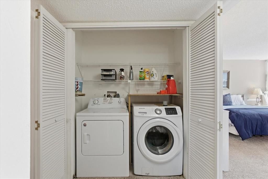 For Sale: $529,000 (3 beds, 2 baths, 2082 Square Feet)