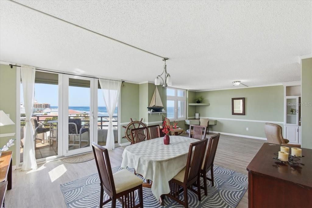 For Sale: $529,000 (3 beds, 2 baths, 2082 Square Feet)