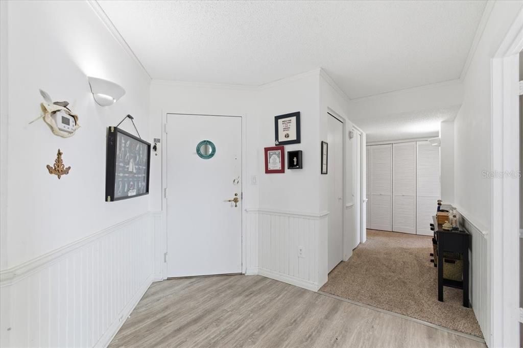 For Sale: $529,000 (3 beds, 2 baths, 2082 Square Feet)