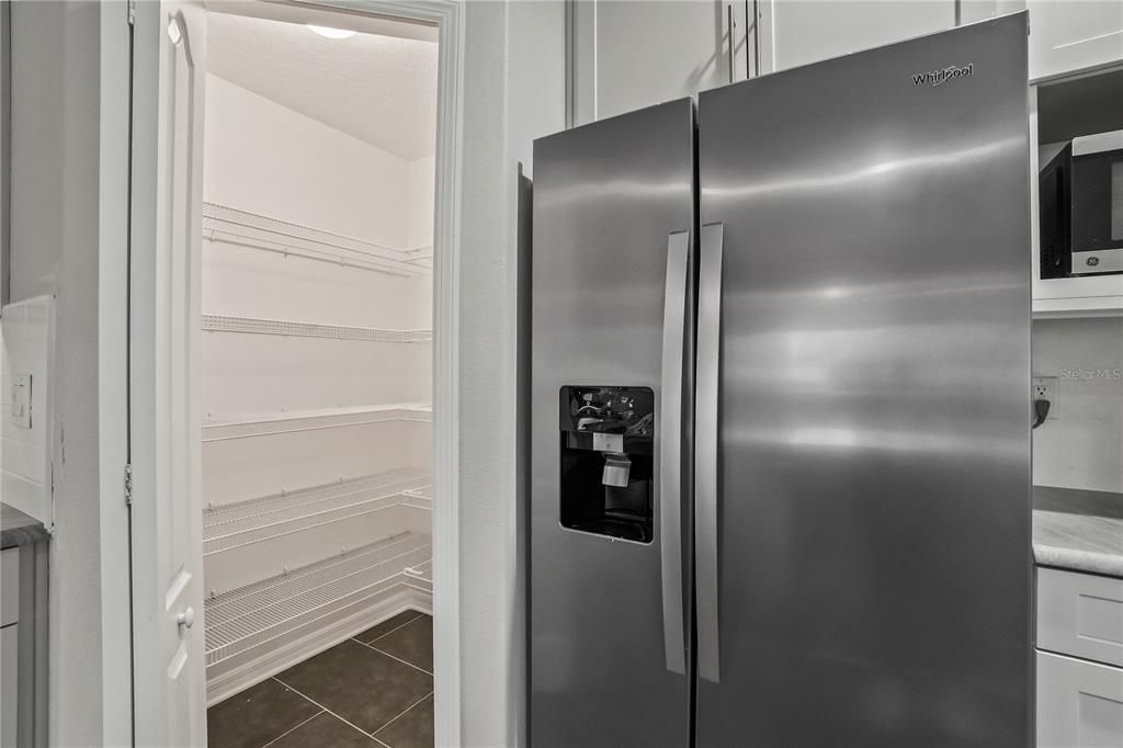 待售: $465,000 (5 贝兹, 4 浴室, 3240 平方英尺)