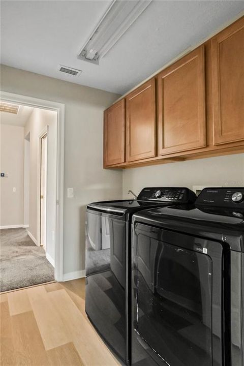 待售: $465,000 (5 贝兹, 4 浴室, 3240 平方英尺)