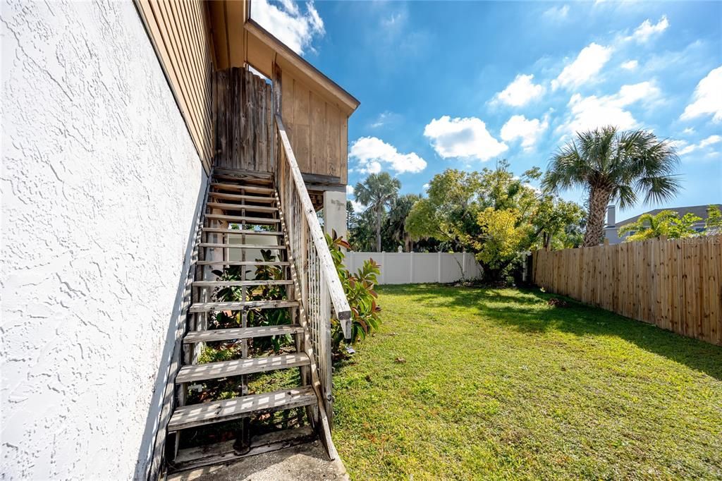 Active With Contract: $525,000 (3 beds, 2 baths, 1254 Square Feet)