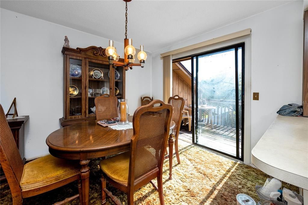 Active With Contract: $525,000 (3 beds, 2 baths, 1254 Square Feet)