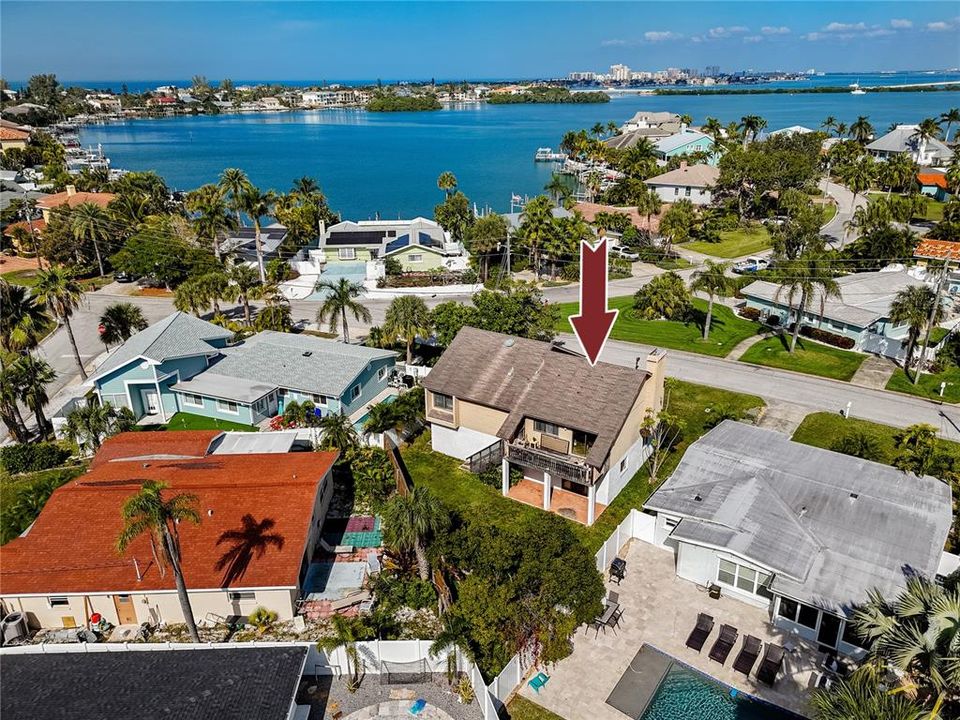 Active With Contract: $525,000 (3 beds, 2 baths, 1254 Square Feet)