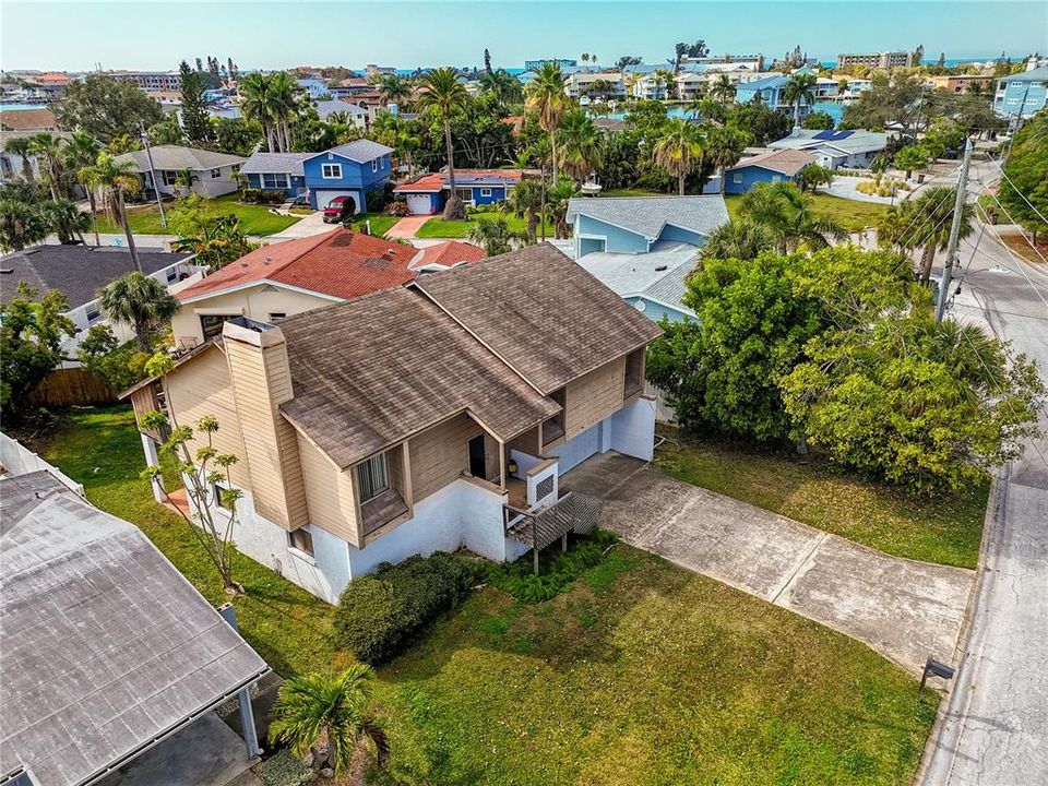 Active With Contract: $525,000 (3 beds, 2 baths, 1254 Square Feet)