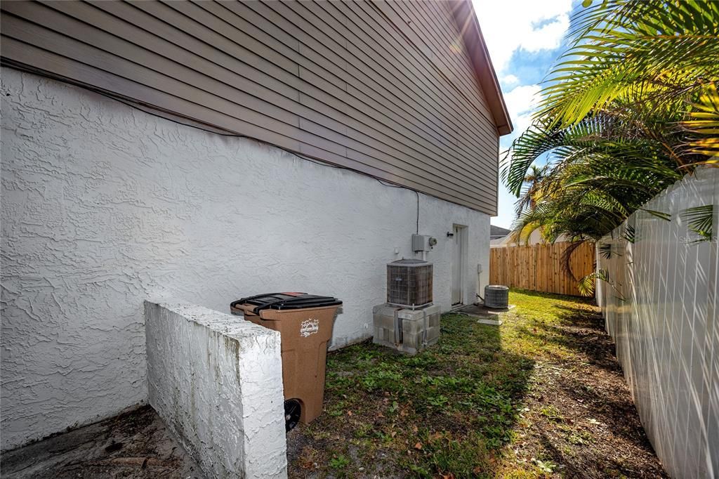 Active With Contract: $525,000 (3 beds, 2 baths, 1254 Square Feet)