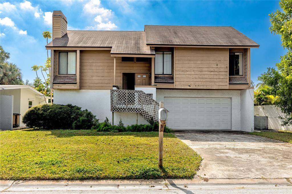 Active With Contract: $525,000 (3 beds, 2 baths, 1254 Square Feet)