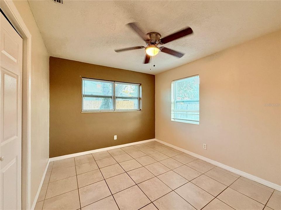 For Rent: $2,095 (3 beds, 2 baths, 1040 Square Feet)