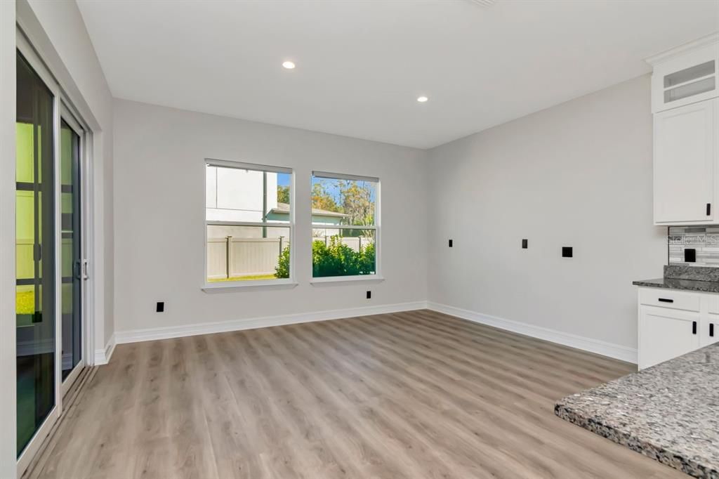 For Sale: $1,100,000 (5 beds, 4 baths, 4069 Square Feet)