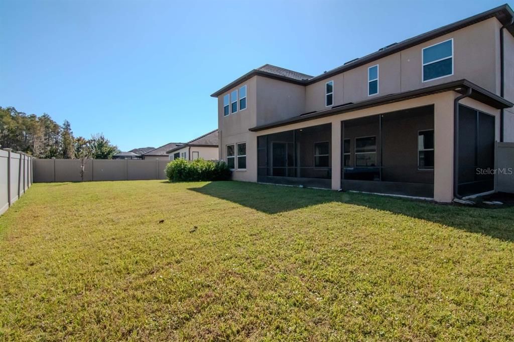 For Sale: $1,100,000 (5 beds, 4 baths, 4069 Square Feet)