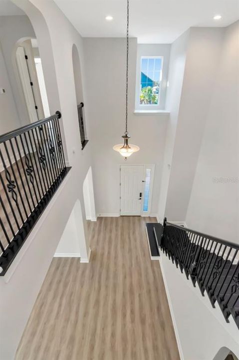 For Sale: $1,100,000 (5 beds, 4 baths, 4069 Square Feet)