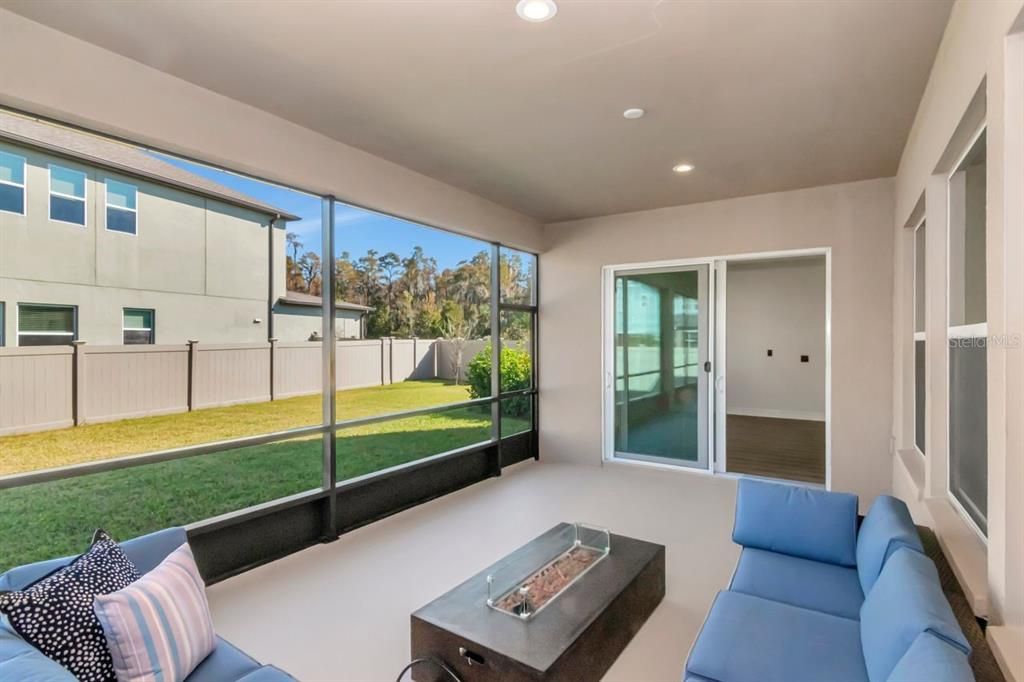 For Sale: $1,100,000 (5 beds, 4 baths, 4069 Square Feet)