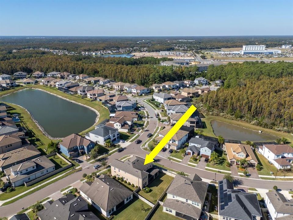 For Sale: $1,100,000 (5 beds, 4 baths, 4069 Square Feet)