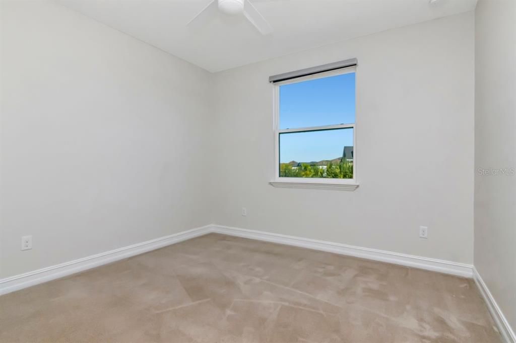 For Sale: $1,100,000 (5 beds, 4 baths, 4069 Square Feet)