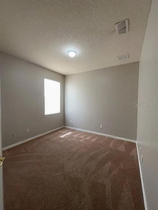 出租: $2,950 (4 贝兹, 3 浴室, 2411 平方英尺)