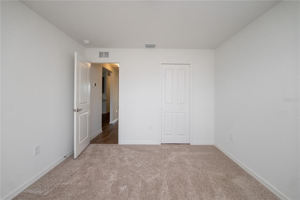 待售: $298,172 (3 贝兹, 2 浴室, 1587 平方英尺)