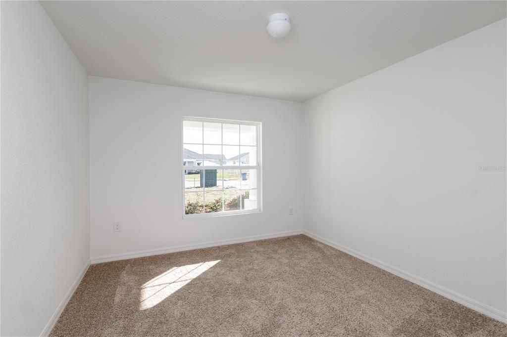 待售: $298,172 (3 贝兹, 2 浴室, 1587 平方英尺)