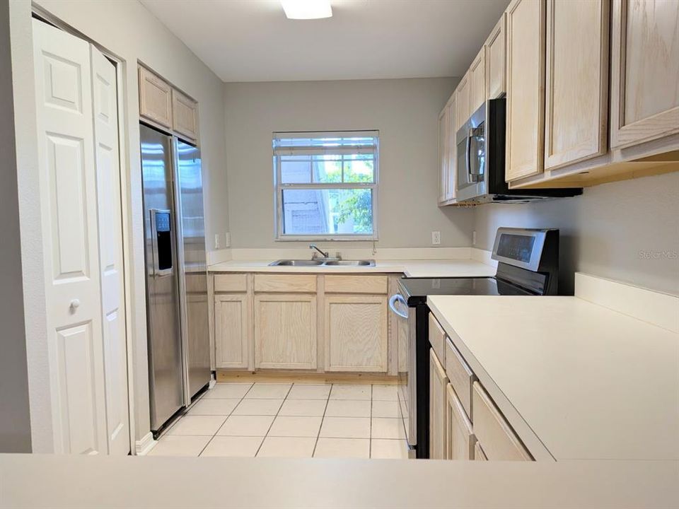 В аренду: $1,495 (2 спален, 2 ванн, 1053 Квадратных фут)