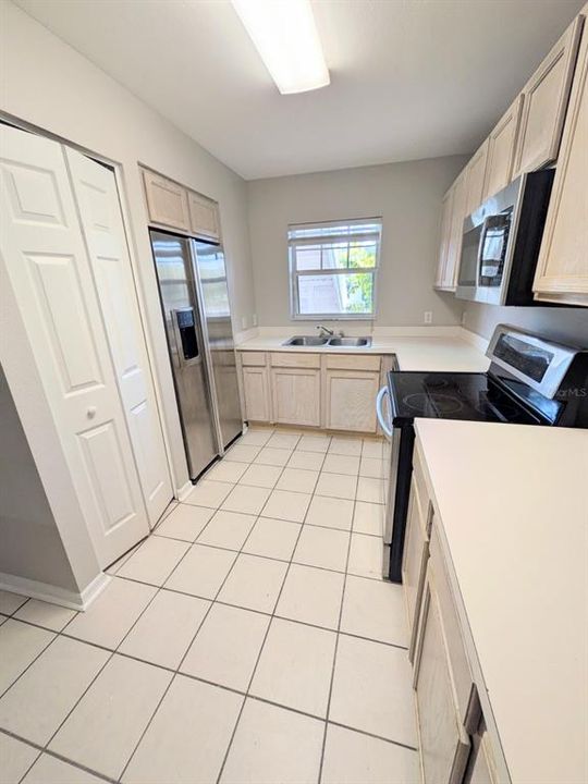 В аренду: $1,495 (2 спален, 2 ванн, 1053 Квадратных фут)