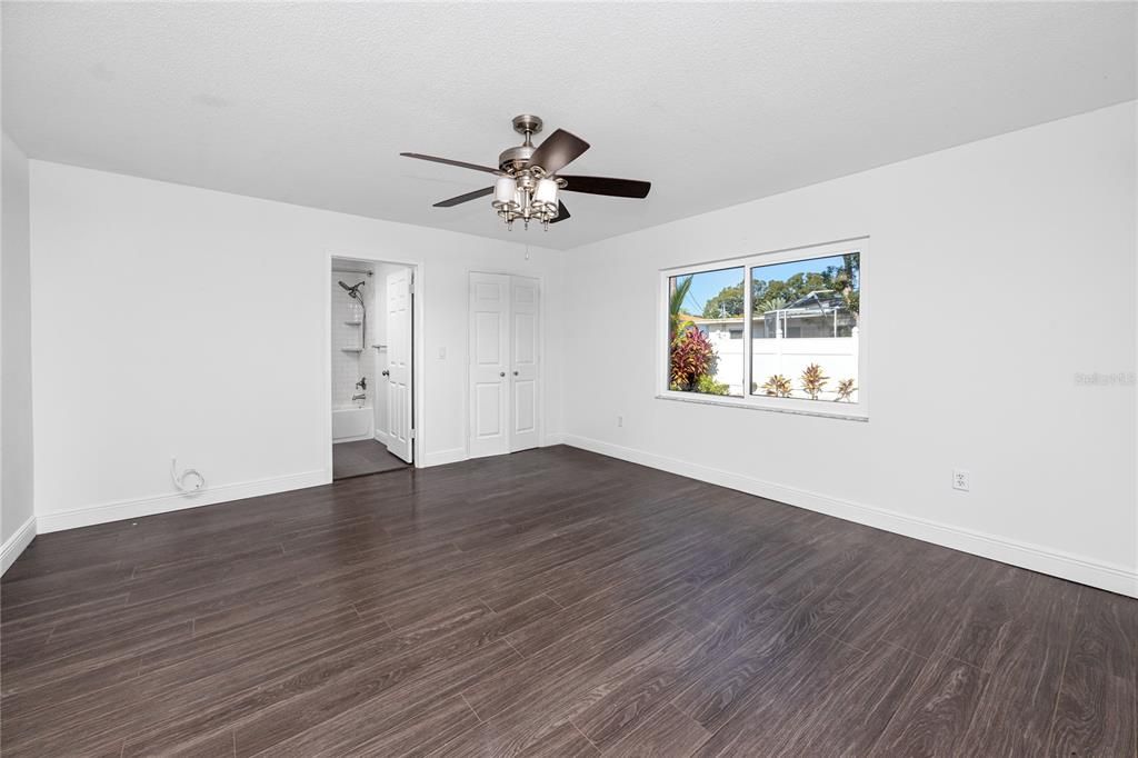 待售: $489,000 (4 贝兹, 2 浴室, 1699 平方英尺)