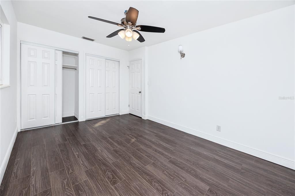 待售: $489,000 (4 贝兹, 2 浴室, 1699 平方英尺)