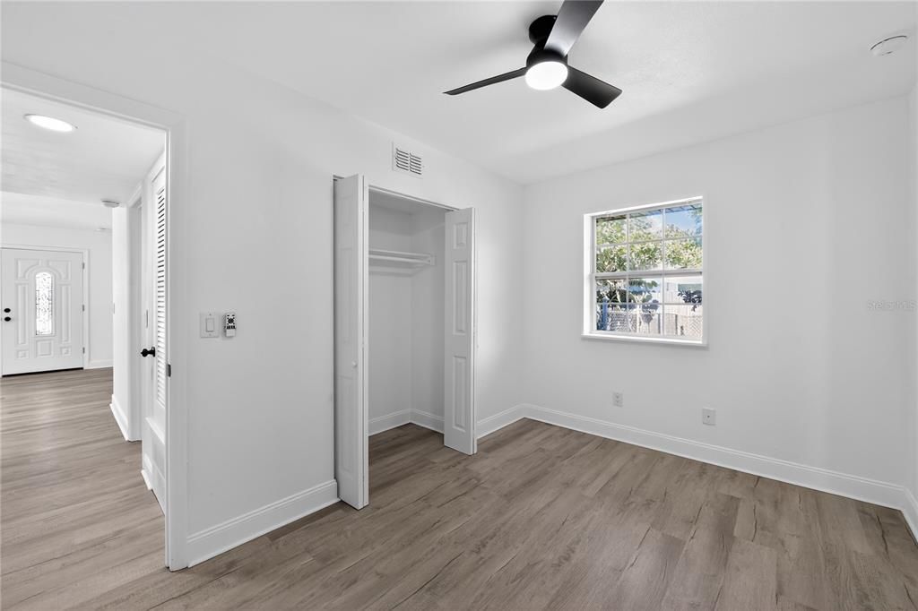 Под контрактом: $269,995 (3 спален, 1 ванн, 1169 Квадратных фут)