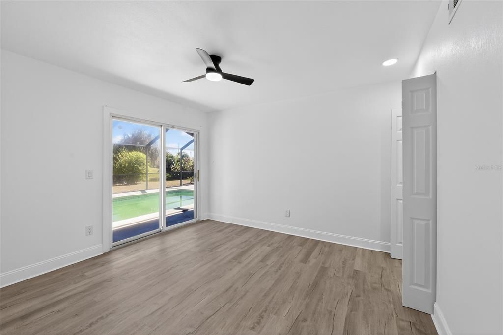 Под контрактом: $269,995 (3 спален, 1 ванн, 1169 Квадратных фут)