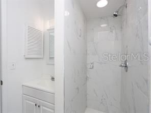 For Sale: $145,000 (2 beds, 2 baths, 1090 Square Feet)