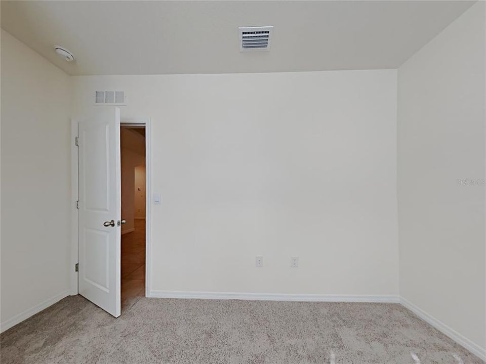 For Rent: $2,345 (4 beds, 2 baths, 1800 Square Feet)
