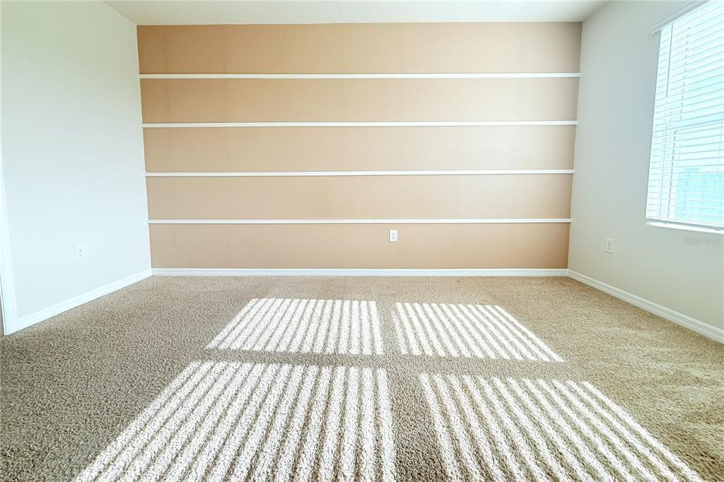 For Rent: $2,250 (3 beds, 2 baths, 1867 Square Feet)