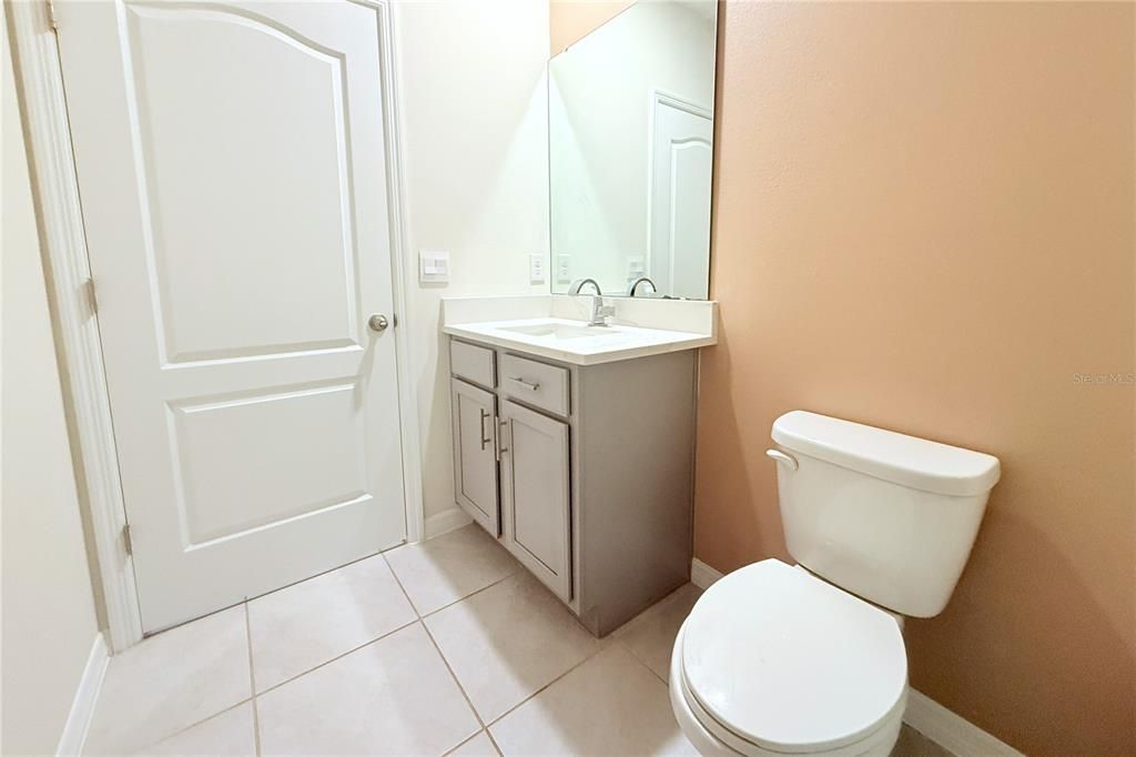 For Rent: $2,250 (3 beds, 2 baths, 1867 Square Feet)