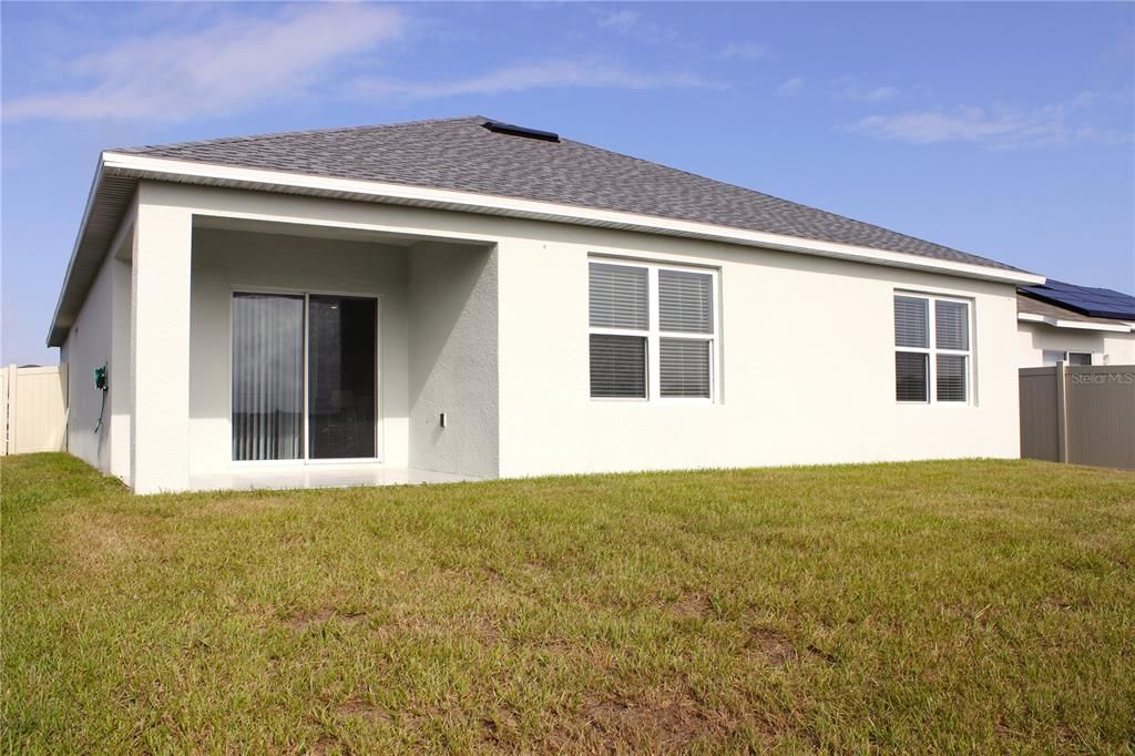 For Rent: $2,250 (3 beds, 2 baths, 1867 Square Feet)