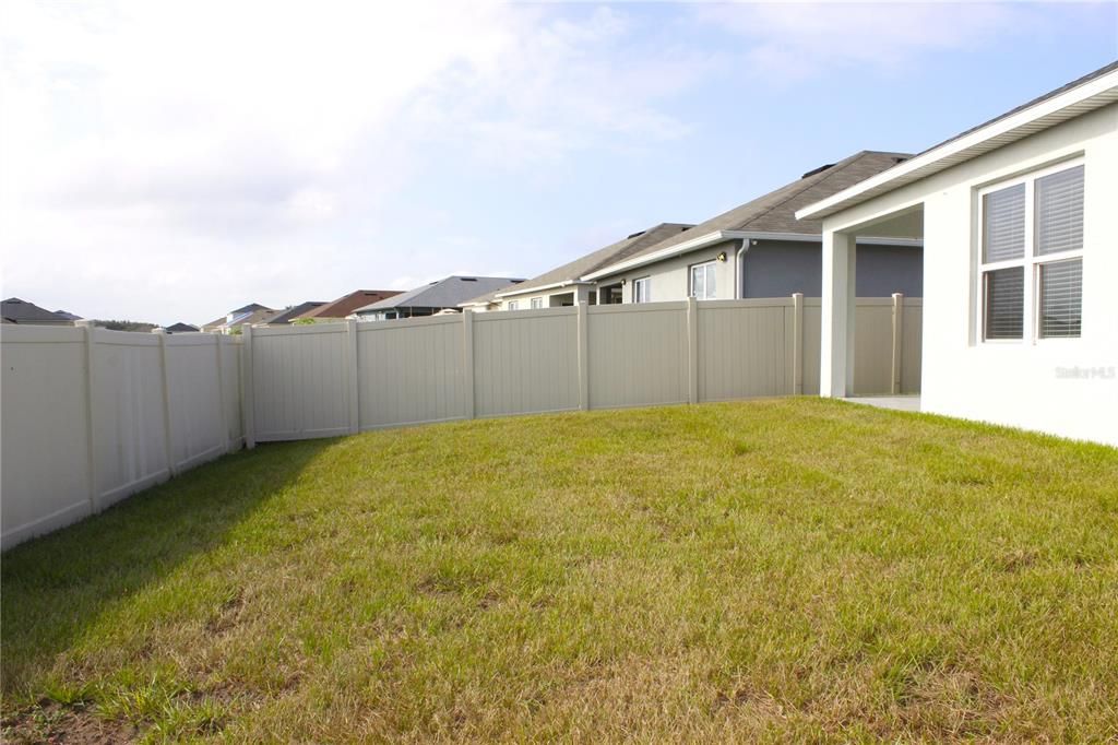 For Rent: $2,250 (3 beds, 2 baths, 1867 Square Feet)