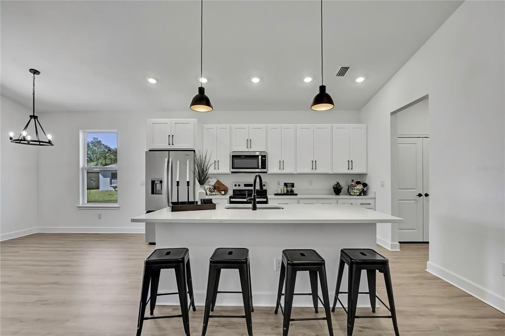 Active With Contract: $398,990 (4 beds, 3 baths, 2061 Square Feet)