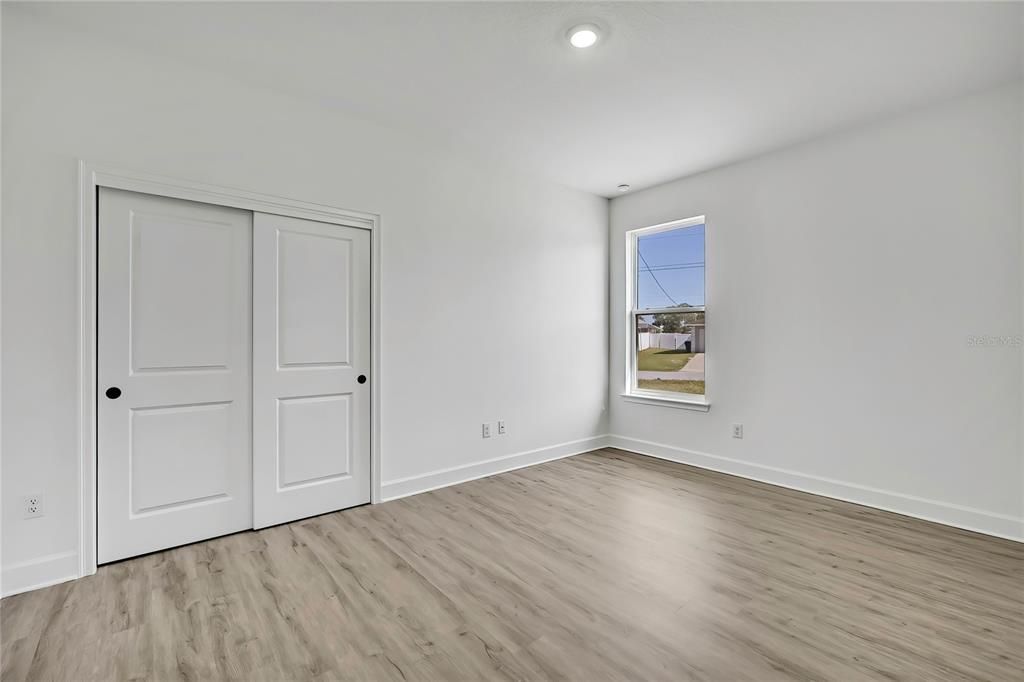 Active With Contract: $398,990 (4 beds, 3 baths, 2061 Square Feet)