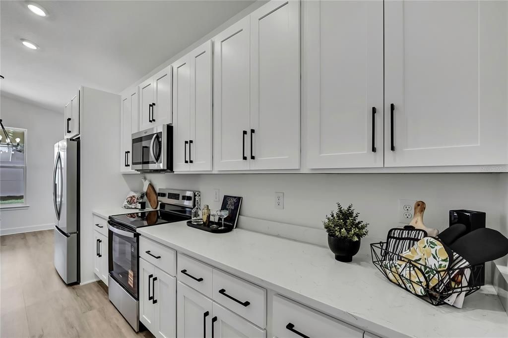 Active With Contract: $398,990 (4 beds, 3 baths, 2061 Square Feet)