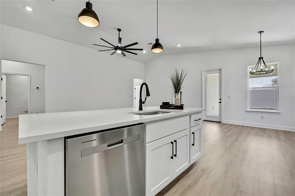 Active With Contract: $398,990 (4 beds, 3 baths, 2061 Square Feet)