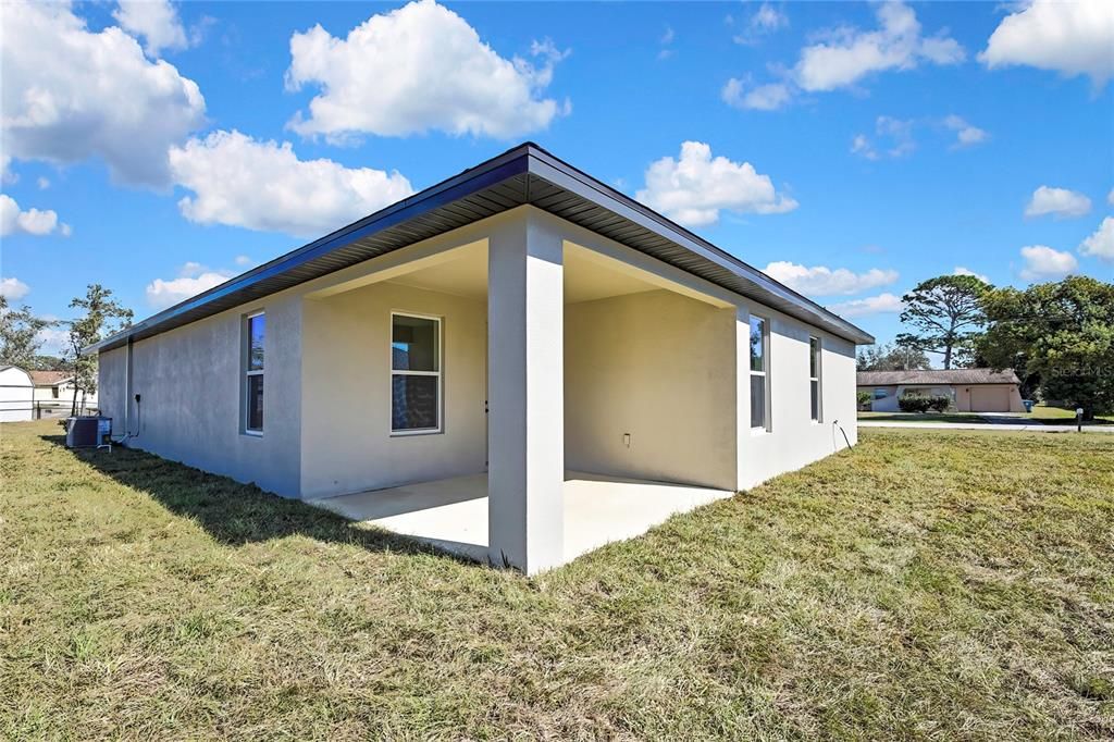 Active With Contract: $398,990 (4 beds, 3 baths, 2061 Square Feet)