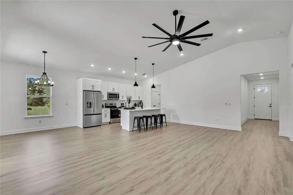 Active With Contract: $398,990 (4 beds, 3 baths, 2061 Square Feet)