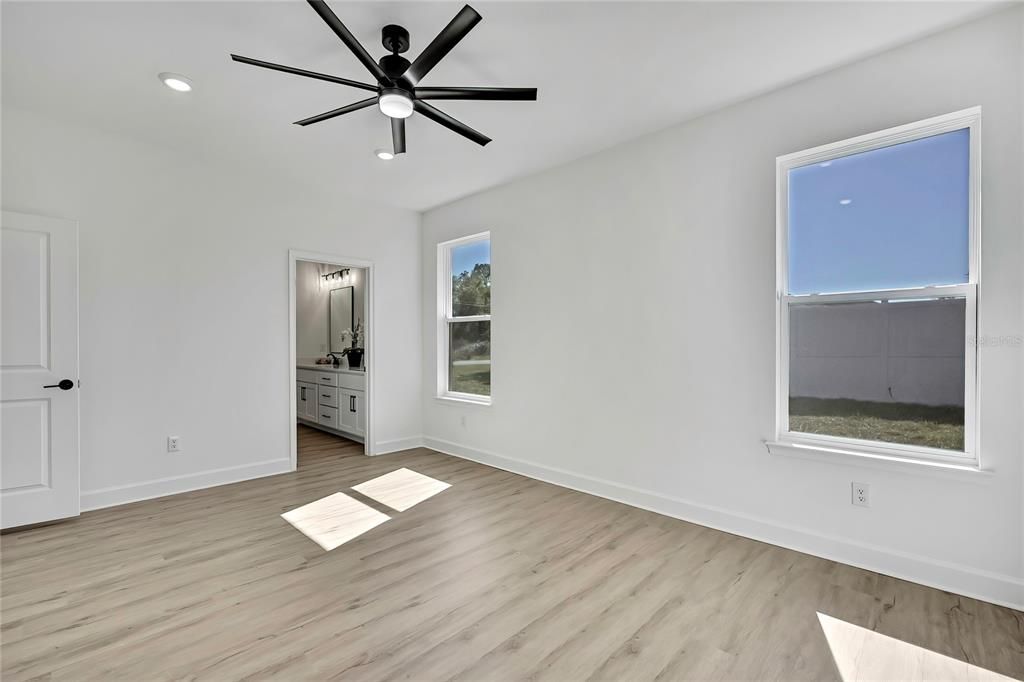 Active With Contract: $398,990 (4 beds, 3 baths, 2061 Square Feet)