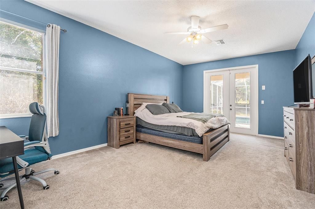 На продажу: $650,000 (5 спален, 4 ванн, 3290 Квадратных фут)