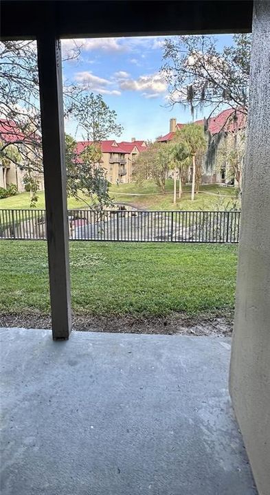 For Rent: $1,600 (2 beds, 2 baths, 962 Square Feet)