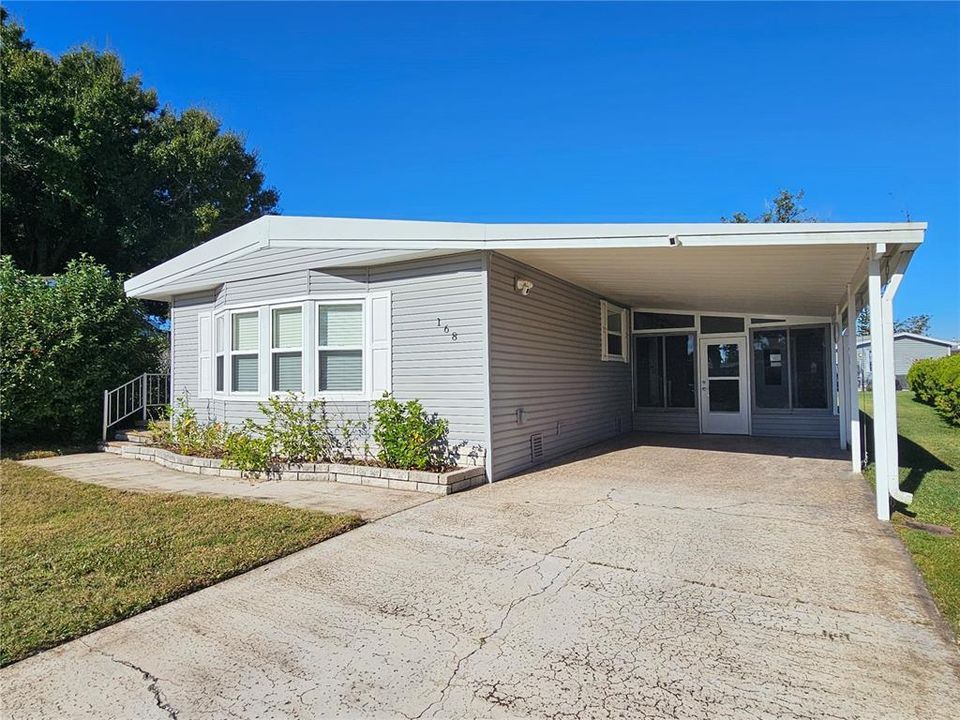 For Sale: $252,900 (2 beds, 2 baths, 1128 Square Feet)